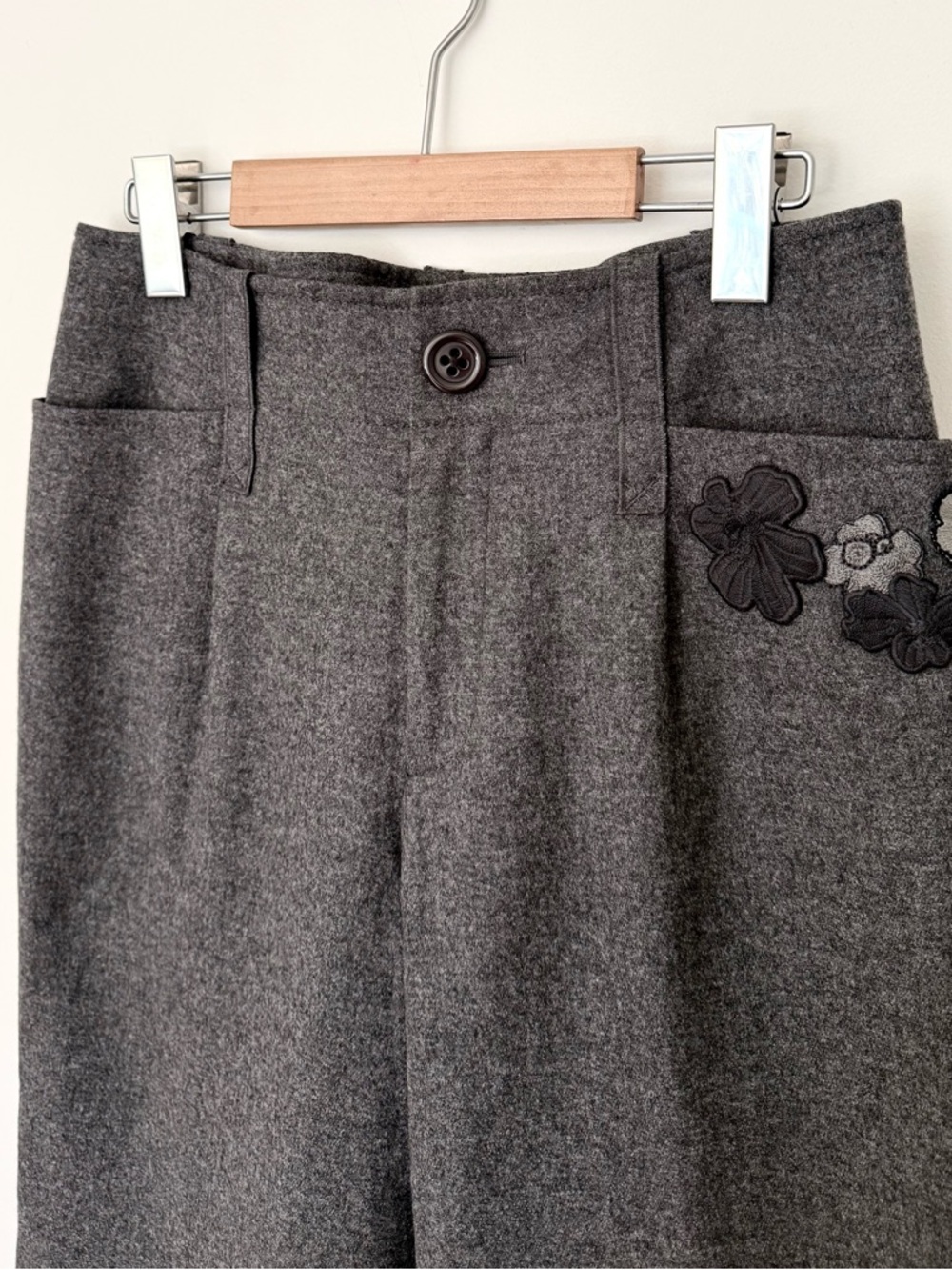 Vintage Sonia Rykiel Gray Wool Trousers with Floral Appliqué - Size 6